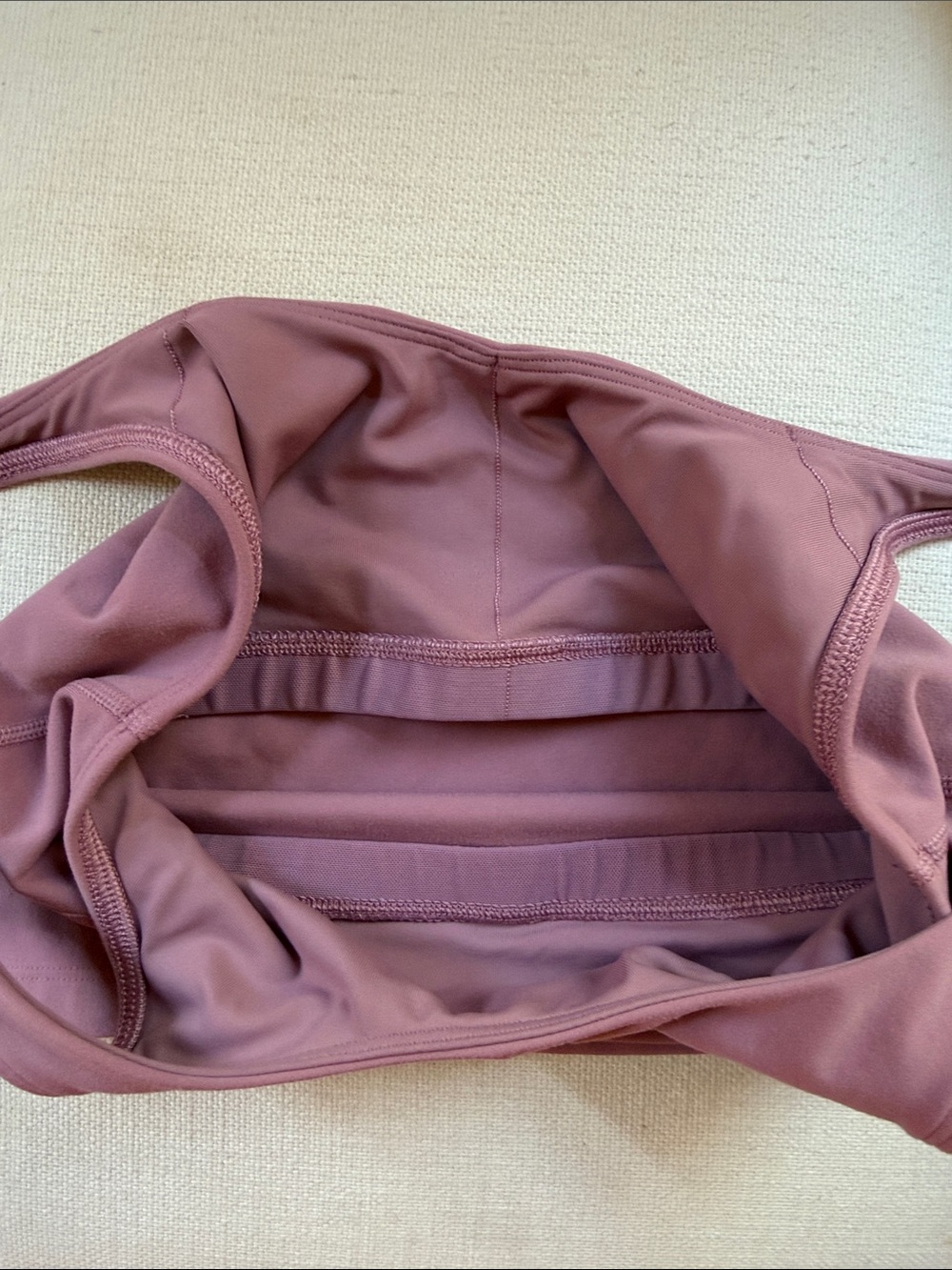 Lorna Jane Women's Mauve V-Neck Crop Bralette - Picture 4 of 4